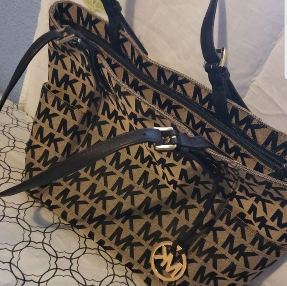 Original Michael Kors handbag